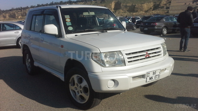 Mitsubishi Pajero io 2000, 260,000 km - 1.8 l - Bakı