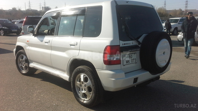 Mitsubishi Pajero io 2000, 260,000 km - 1.8 l - Bakı