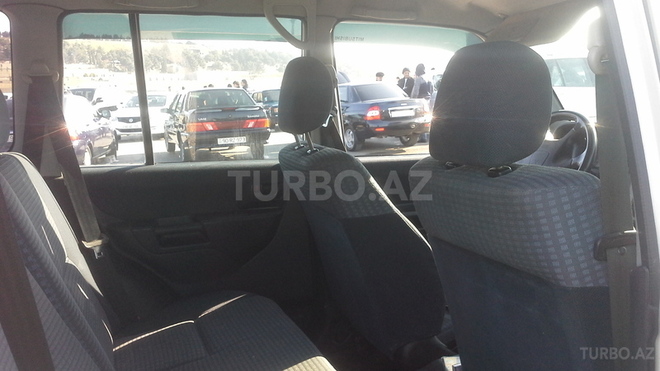 Mitsubishi Pajero io 2000, 260,000 km - 1.8 l - Bakı