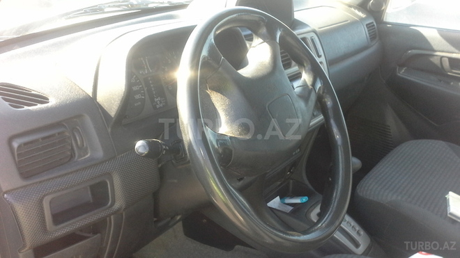 Mitsubishi Pajero io 2000, 260,000 km - 1.8 l - Bakı