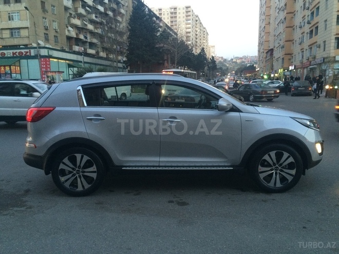 Kia Sportage 2011, 110,000 km - 2.4 l - Bakı
