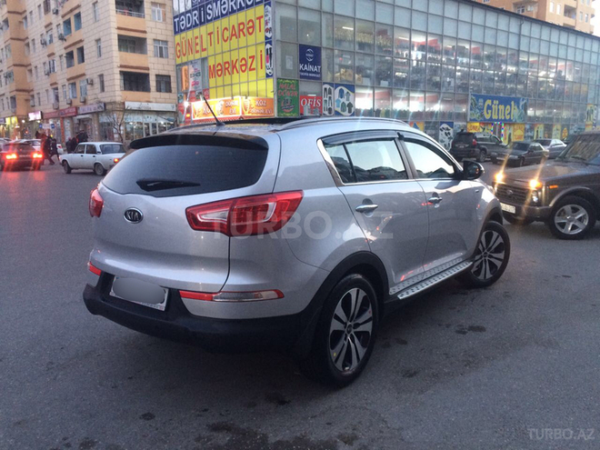 Kia Sportage 2011, 110,000 km - 2.4 l - Bakı