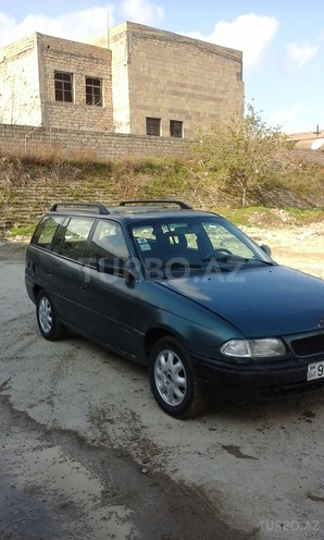Opel Astra 1995, 2,900,000 km - 1.6 l - Bakı