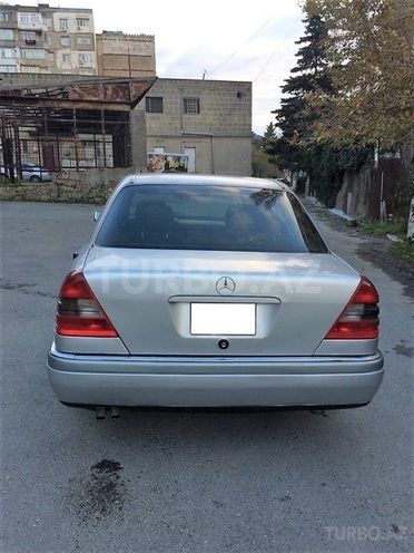 Mercedes C 220 1995, 230,000 km - 2.2 л - Bakı