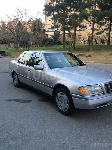 Mercedes C 220 1995, 230,000 km - 2.2 л - Bakı