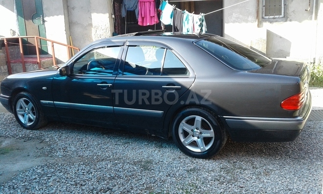 Mercedes E 230 1997, 230,000 km - 0.2 l - Bakı