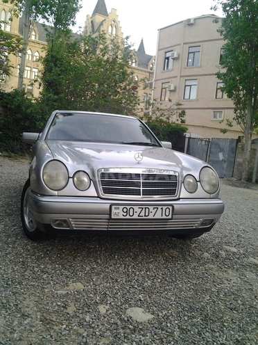 Mercedes E 280 1998, 220,000 km - 2.8 l - Bakı