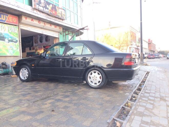Mercedes C 230 1998, 240,000 km - 2.3 l - Bakı