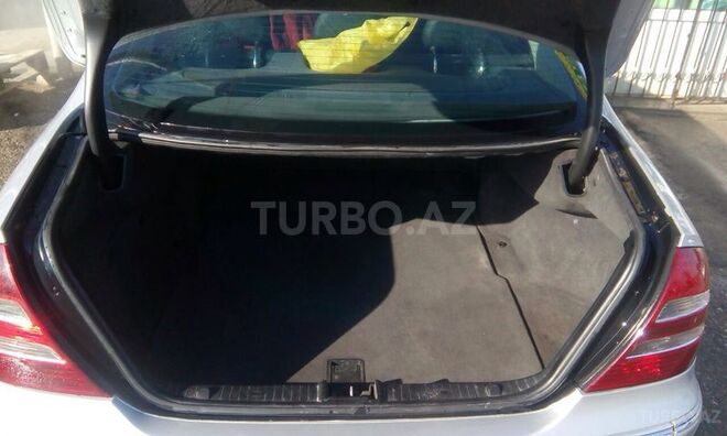 Mercedes E 240 2002, 183,000 km - 2.6 l - Bakı