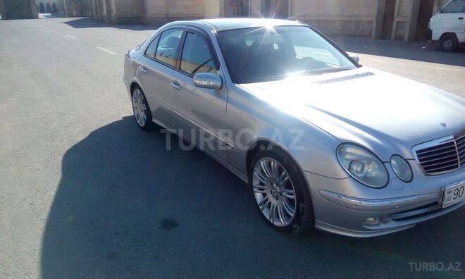 Mercedes E 240 2002, 183,000 km - 2.6 l - Bakı