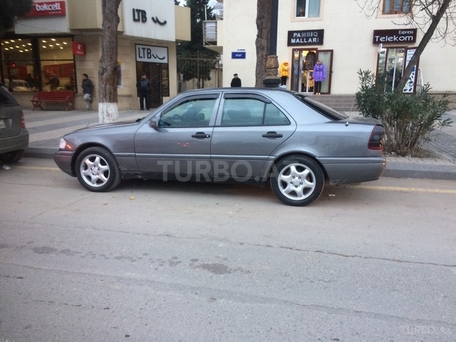 Mercedes C 200 1996, 182,345 km - 1.8 l - Xırdalan