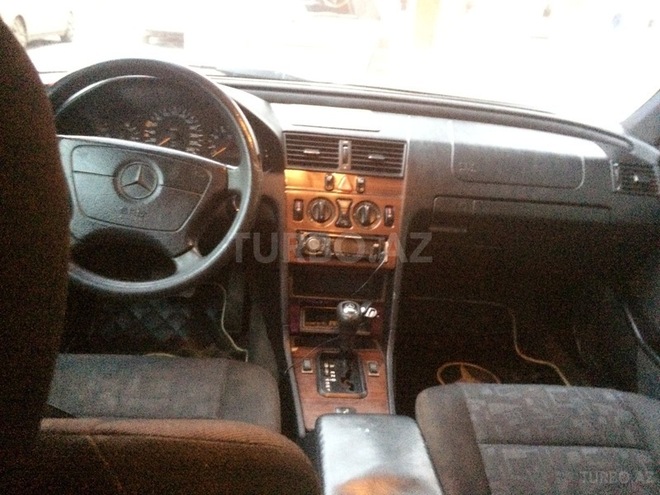 Mercedes C 200 1996, 182,345 km - 1.8 l - Xırdalan