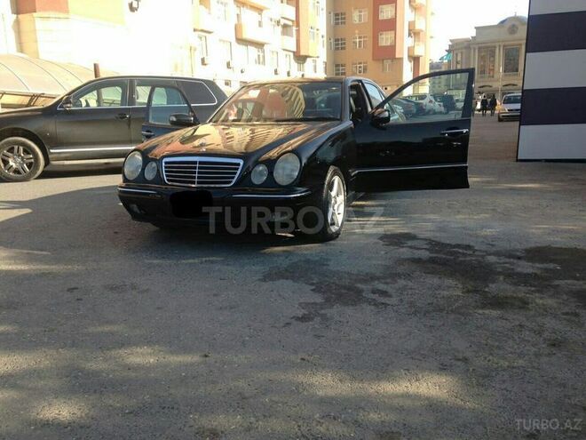 Mercedes E 320 2000, 220,000 km - 3.2 l - Bakı