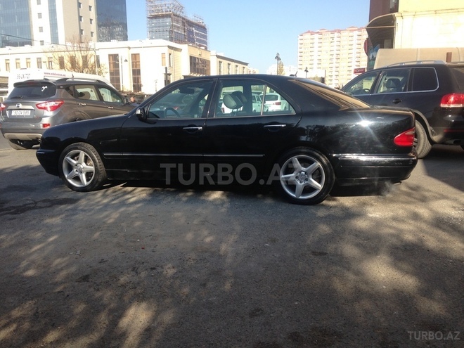 Mercedes E 320 2000, 220,000 km - 3.2 l - Bakı