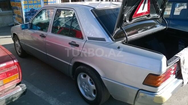 Mercedes 190 1991, 200,000 km - 2.0 l - Sumqayıt
