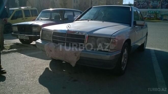 Mercedes 190 1991, 200,000 km - 2.0 l - Sumqayıt