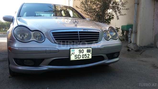 Mercedes C 230 2005, 250,000 km - 2.5 l - Bakı