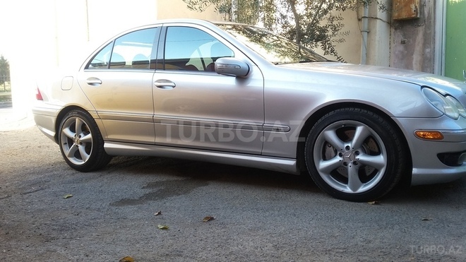 Mercedes C 230 2005, 250,000 km - 2.5 l - Bakı