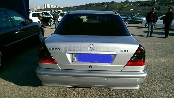 Mercedes C 220 1998, 300,000 km - 2.2 l - Bakı