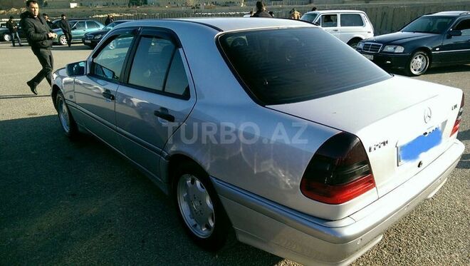 Mercedes C 220 1998, 300,000 km - 2.2 l - Bakı