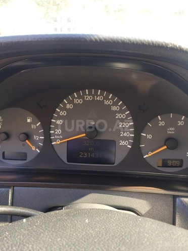 Mercedes E 270 2000, 231,430 km - 2.7 l - Bakı