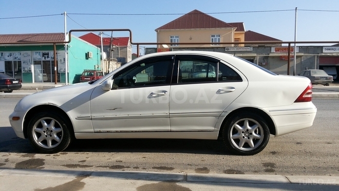 Mercedes C 240 2001, 320,000 km - 2.4 l - Bakı