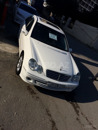 Mercedes C 240 2004, 214,809 km - 2.6 л - Bakı