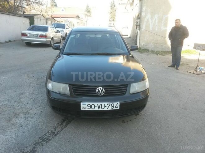 Volkswagen Passat 2000, 180,000 km - 1.8 l - Bakı