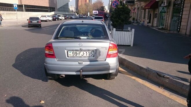 Opel Astra 2002, 270,000 km - 1.8 l - Bakı