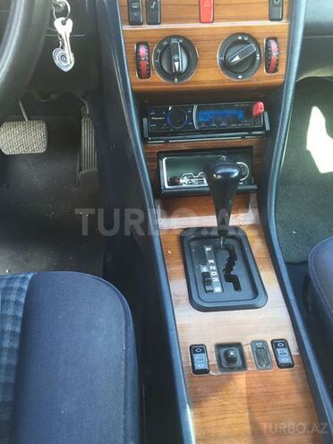 Mercedes E 200 1992, 217,000 km - 2.0 l - Bakı