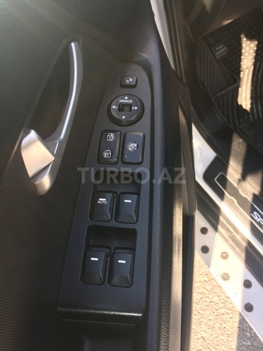 Kia Sportage 2011, 111,700 km - 2.4 l - Sumqayıt