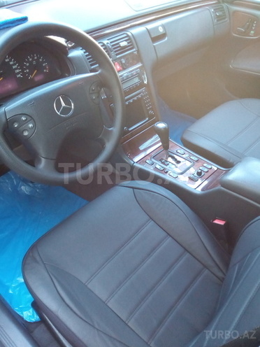 Mercedes E 240 2000, 200,000 km - 2.6 l - Bakı