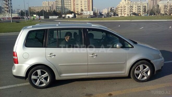 Volkswagen Touran 2005, 190,000 km - 2.0 l - Bakı