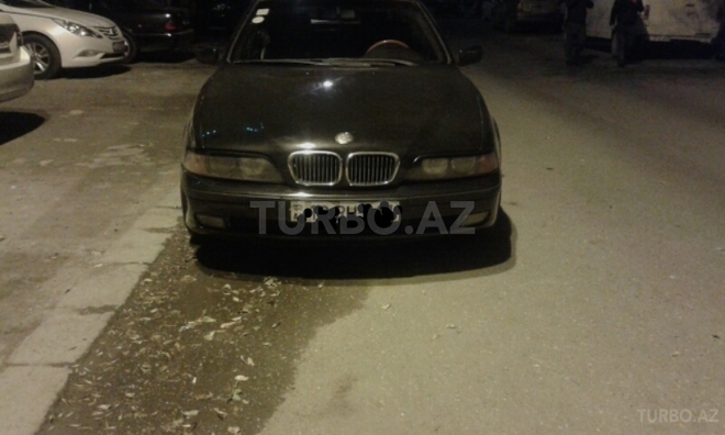 BMW 525 1999, 300,000 km - 0.3 l - Bakı