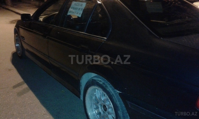 BMW 525 1999, 300,000 km - 0.3 l - Bakı