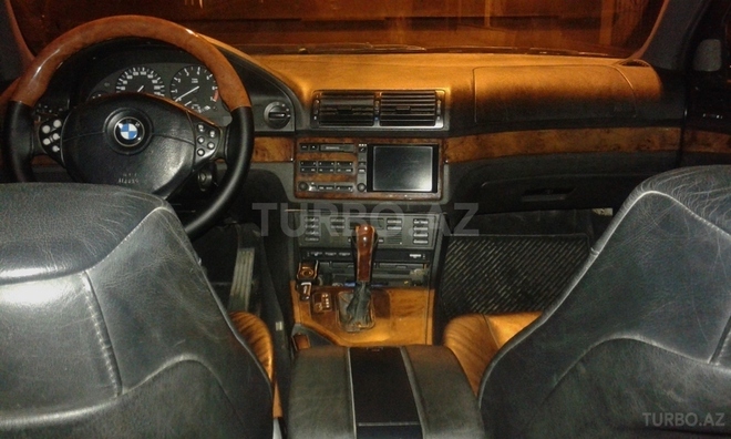BMW 525 1999, 300,000 km - 0.3 l - Bakı