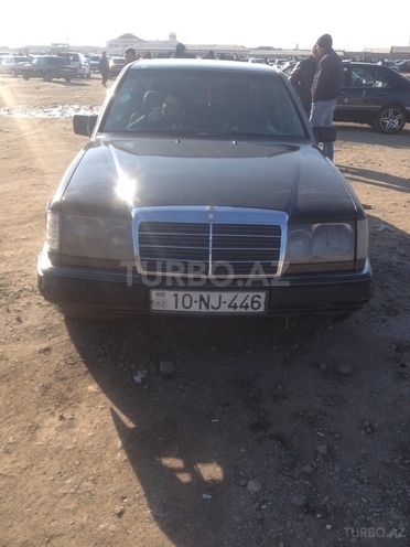 Mercedes E 250 1992, 90,000 km - 2.5 l - Bakı