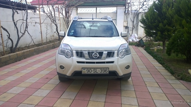 Nissan X-Trail 2013, 190,000 km - 2.5 л - Bakı