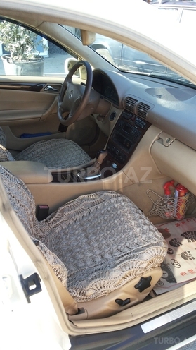 Mercedes C 240 2001, 320,000 km - 2.6 л - Bakı