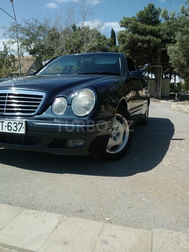 Mercedes E 220 2000, 320,000 km - 2.2 l - Bakı