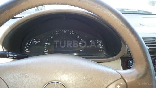 Mercedes C 240 2001, 320,000 km - 2.6 л - Bakı