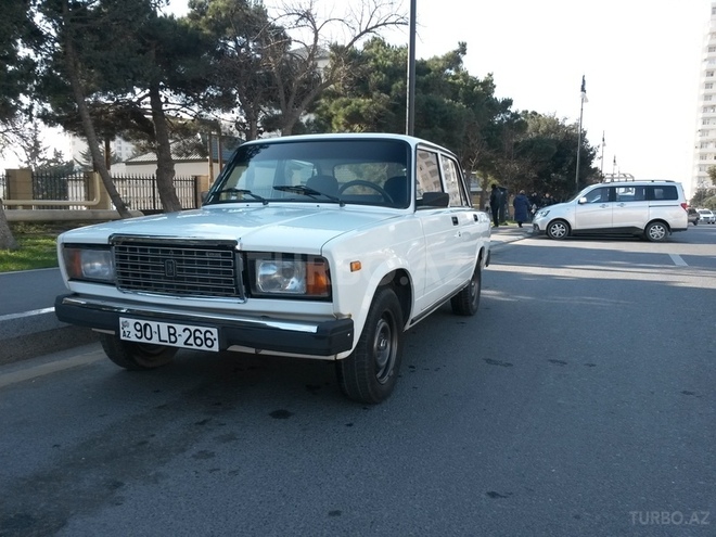 LADA (VAZ) 2107 2011, 145,000 km - 1.6 л - Bakı