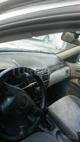 Nissan Sunny 2001, 295,000 km - 1.6 л - Bakı