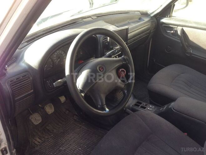 GAZ 31105 2005, 207,000 km - 2.3 l - Bakı