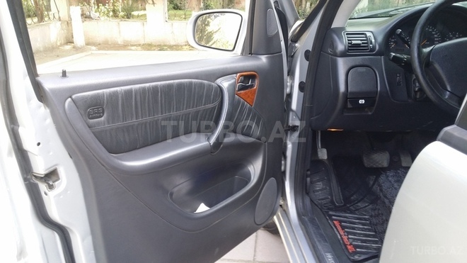 Mercedes ML 270 2004, 210,000 km - 2.7 л - Sumqayıt