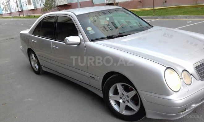 Mercedes E 220 2000, 171,000 km - 2.2 l - Sumqayıt
