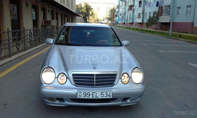 Mercedes E 220 2000, 171,000 km - 2.2 l - Sumqayıt