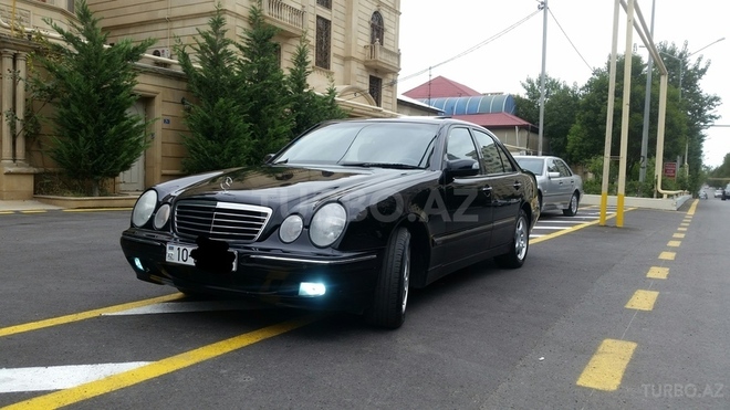 Mercedes E 240 2001, 210,000 km - 2.6 l - Bakı