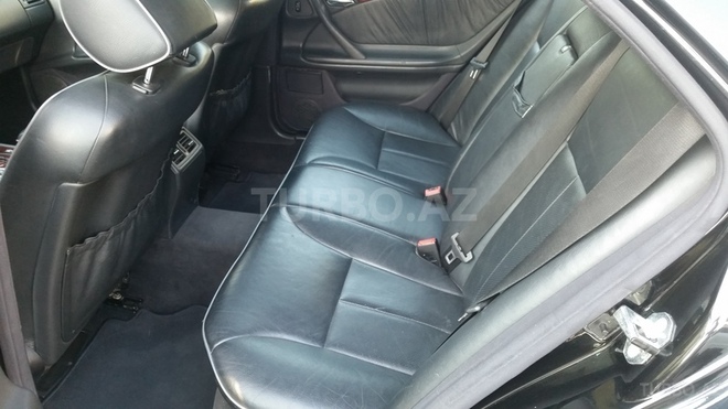 Mercedes E 240 2001, 210,000 km - 2.6 l - Bakı