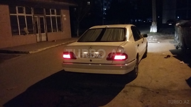 Mercedes E 230 1995, 350,638 km - 2.3 l - Sumqayıt